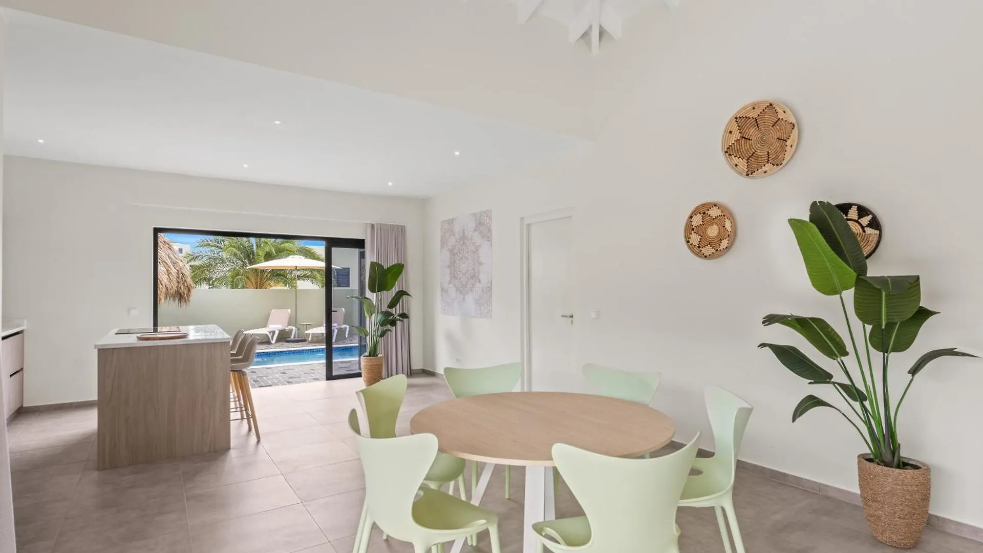 Villa Mambo Beach With Private Pool Willemstad