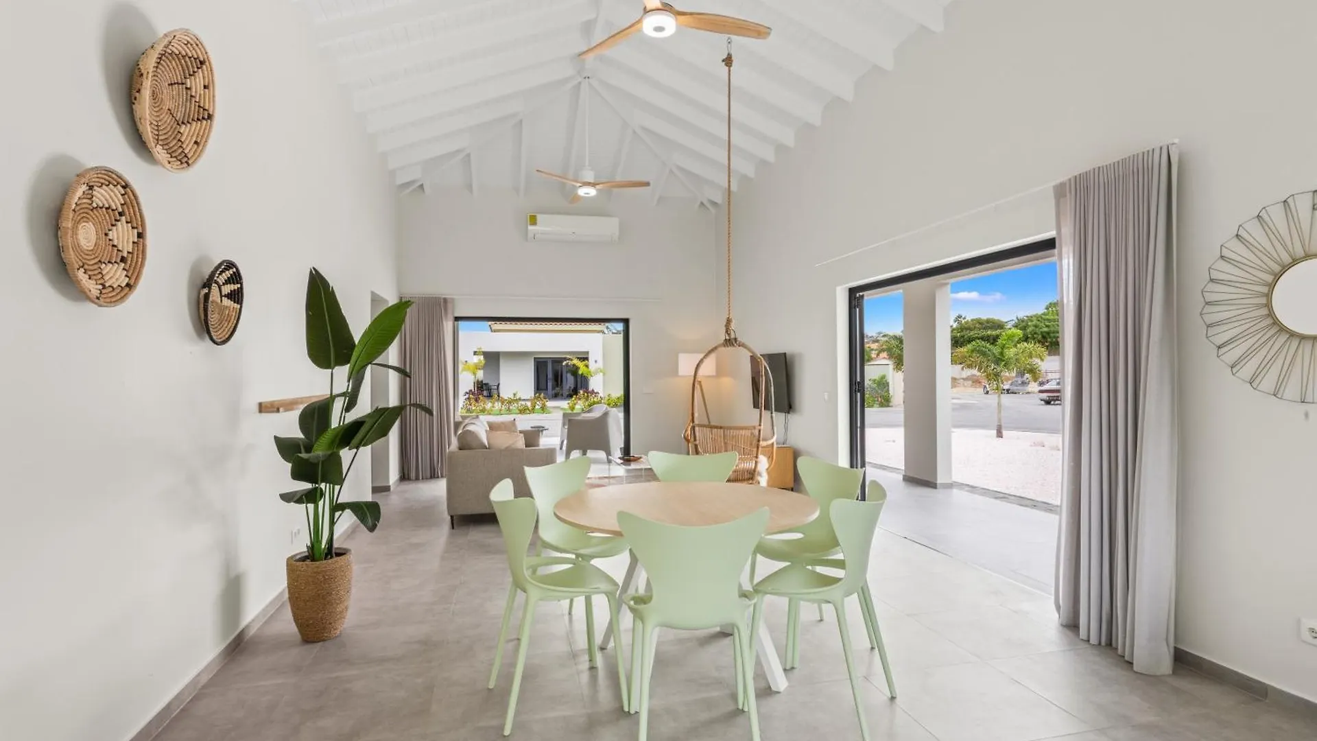 Villa Mambo Beach With Private Pool Willemstad