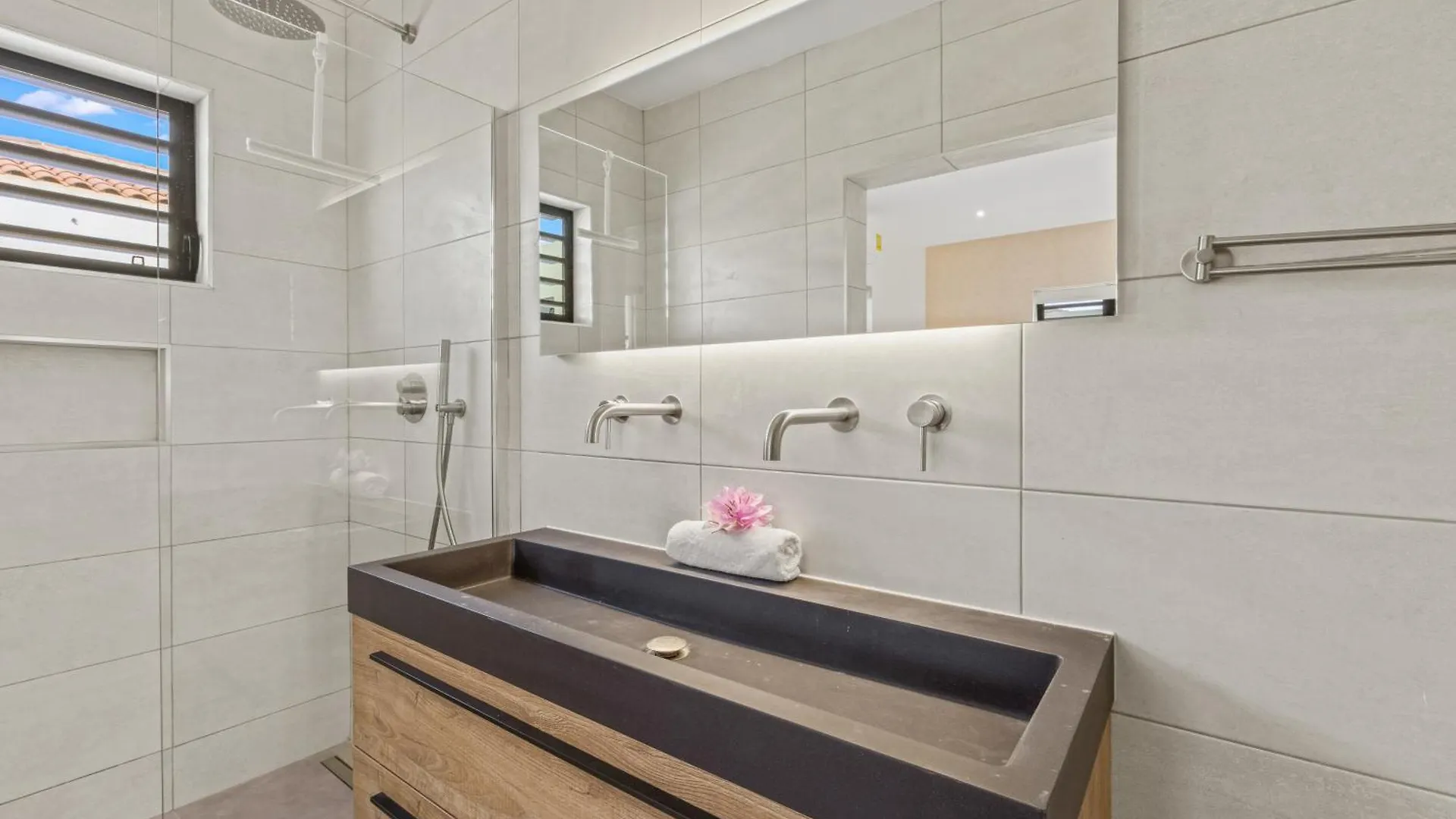 Villa Mambo Beach With Private Pool Виллемстад 0*,  Кюрасао